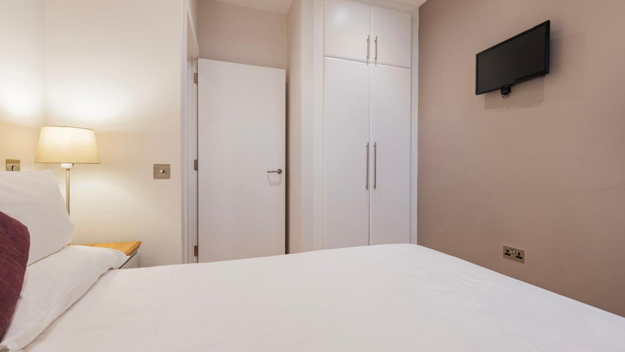 Bank Serviced By Lovelystay Apart-hotel Londres