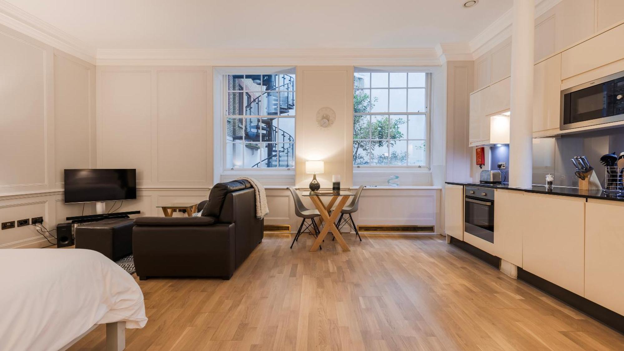 Apart-hotel Bank Serviced By Lovelystay