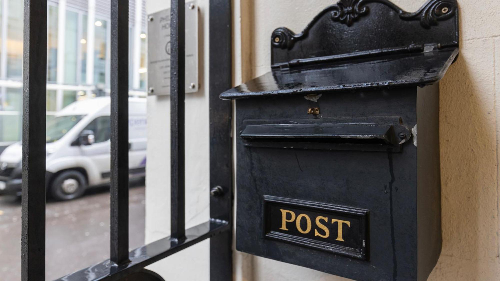 Apart-hotel Bank Serviced By Lovelystay